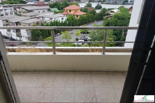 Saichon Mansion - River and Pool Views from this Three Bedroom Condo in Krung Thonburi 3