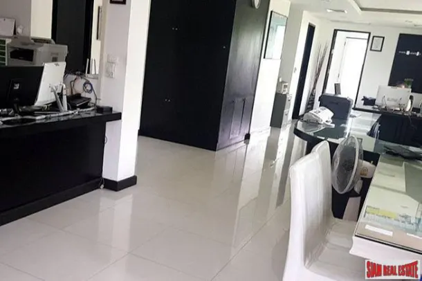 The Royal Palace - Three Storey Three Bedroom Townhouse for Sale in the Heart of Phuket 3