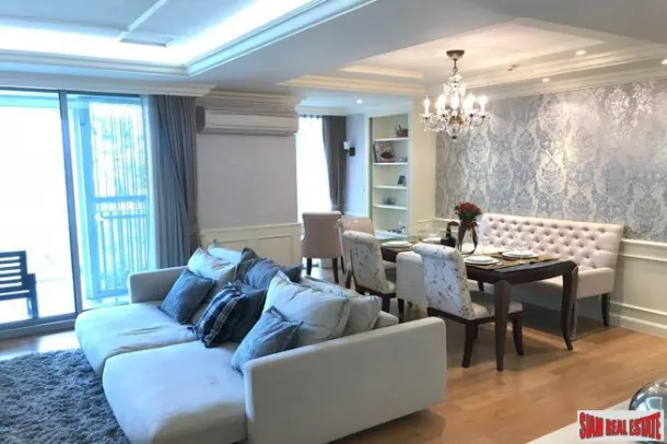 Via 31 - Classic One Bedroom Condo for Rent with Green City Views in Phrom Phong 2