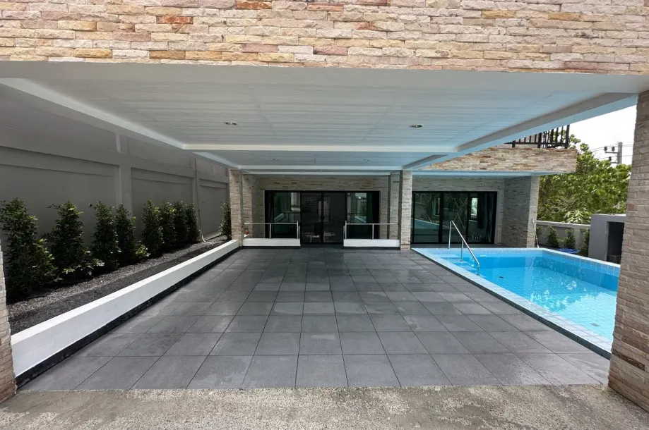 New 3 bed 4 bath private pool villa in Rawai near AKA 4