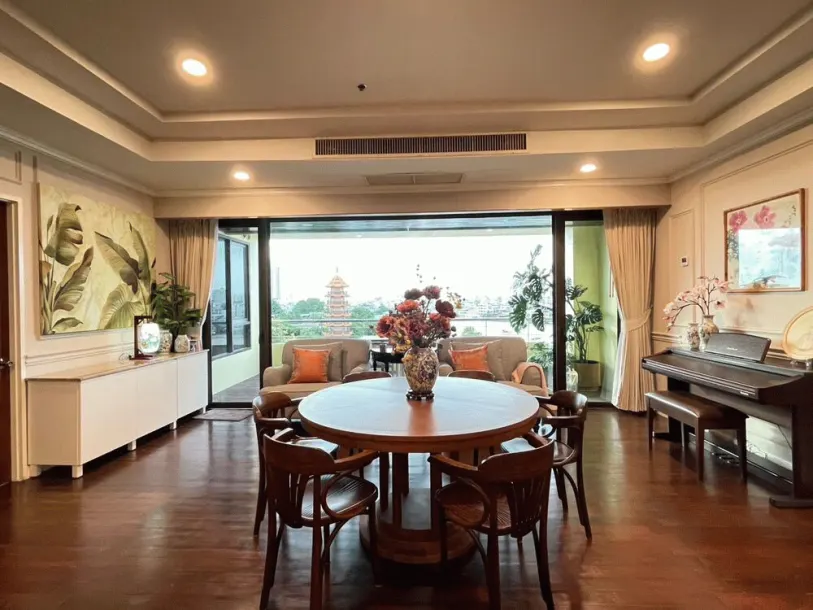 Baan Chao Praya - Large Two Bedroom , One Bathroom Riverside Retreat for Rent. 3