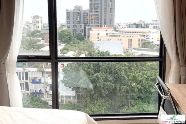 RHYTHM Ekkamai - Large Modern Two Bedroom Corner for Rent in New Condo 4