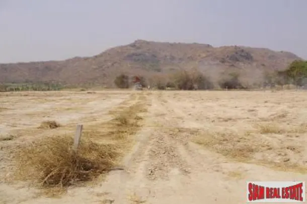 Plot of Land Near Golf Course for sale ready to be build on. 2