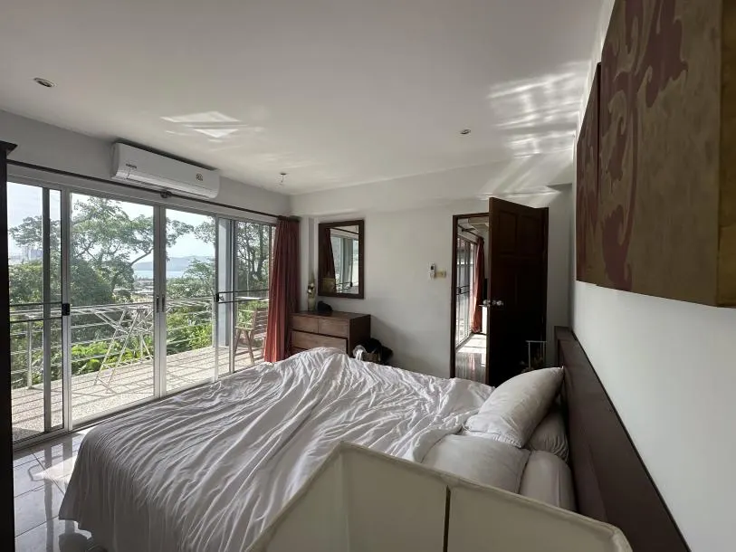 Spacious 2 Bed 1 Bath 104 Sqm Seaview apartment in Patong just 15 mins walk to the beach 4