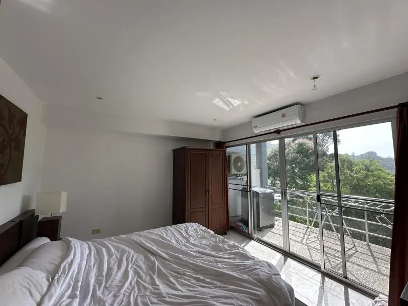Spacious 2 Bed 1 Bath 104 Sqm Seaview apartment in Patong just 15 mins walk to the beach 3