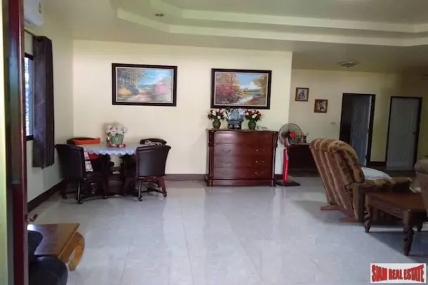 Inthara Chitchai Village - Three Bedroom House on Large Green Land Plot for Sale in Doi Saket 4