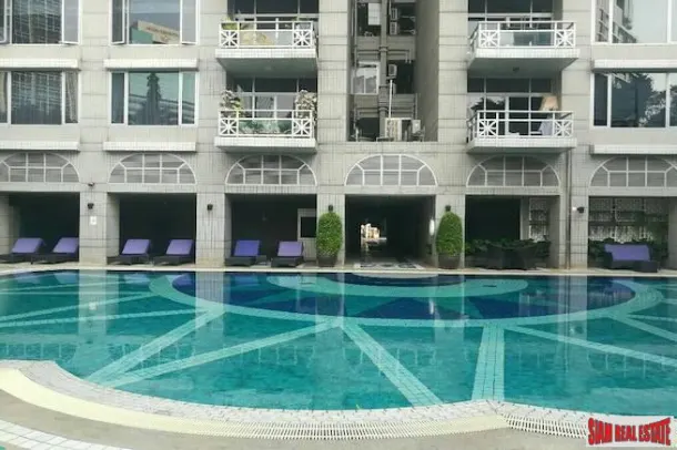 All Season Mansion - Well Renovated Three Bedroom Condo on 17th Floor for Rent in the Wireless Area of Bangkok 2