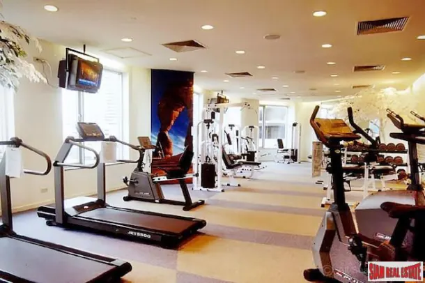 All Season Mansion - Well Renovated Three Bedroom Condo on 17th Floor for Rent in the Wireless Area of Bangkok 4