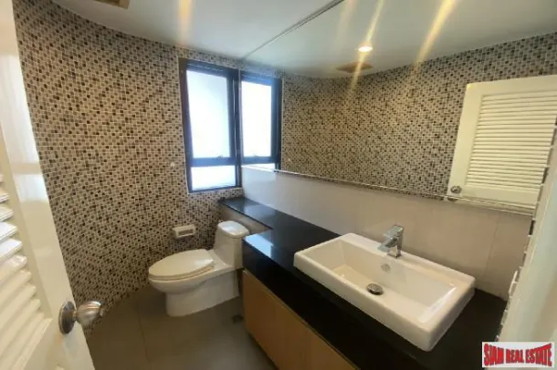Charoenjai Place - Luxurious 3 Bedroom Condo for Rent in Ekkamai 2