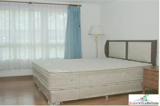 Baan Siri Sukhumvit 13 - Nice Three Bedroom Condo for a Good Price at Asoke BTS 4