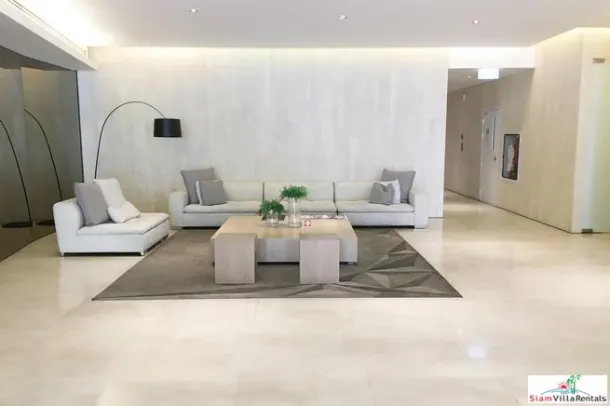 Saladaeng Residences - Large One Bedroom Condo with City Views and Modern Facilities in Lumphini 4