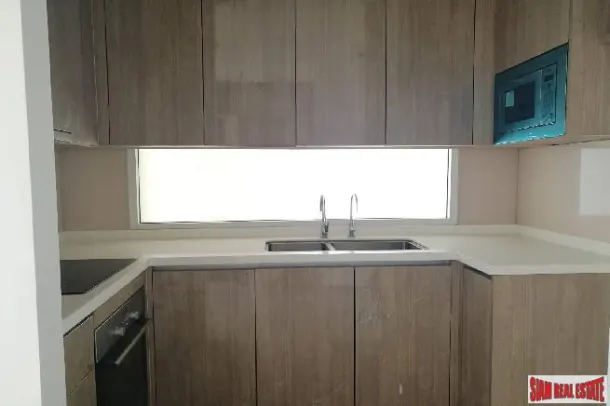 Circle Living Prototype - Three Bedroom Condo for Rent with partly furnished. 4