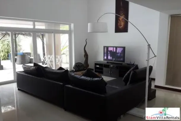 Spacious, Modern 4-Bedroom Pool Villa in Jomtien 2