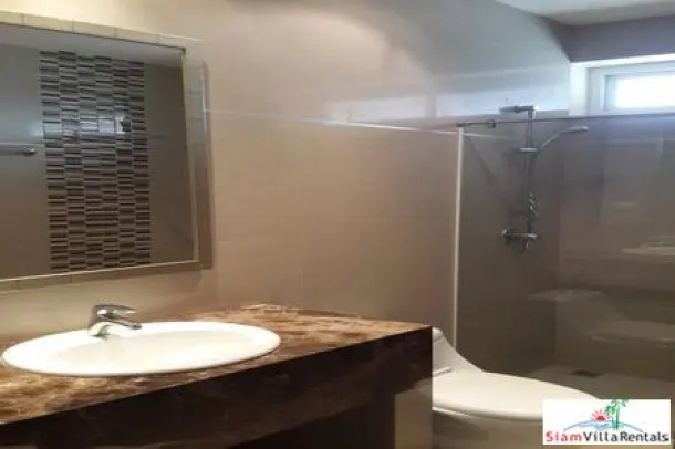 Spacious, Modern 4-Bedroom Pool Villa in Jomtien 3