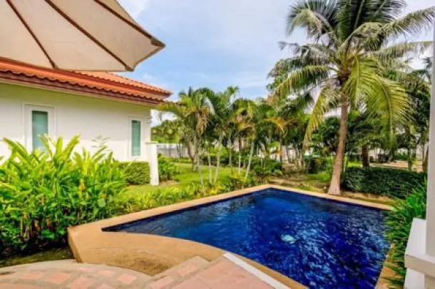 BANYAN RESIDENCES : 2 Bed Bali Style Resort Pool Villa 2