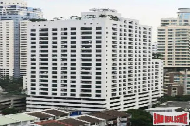 Liberty Park 2 Sukhumvit - Large 2 Bed Condo in Great Location off Soi 11 Sukhumvit 3