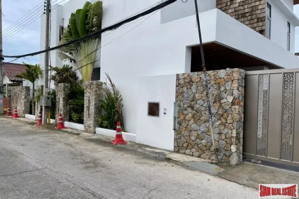 Spectacular New Four Bedroom Pool Villa for Sale in a Great Rawai Location 2