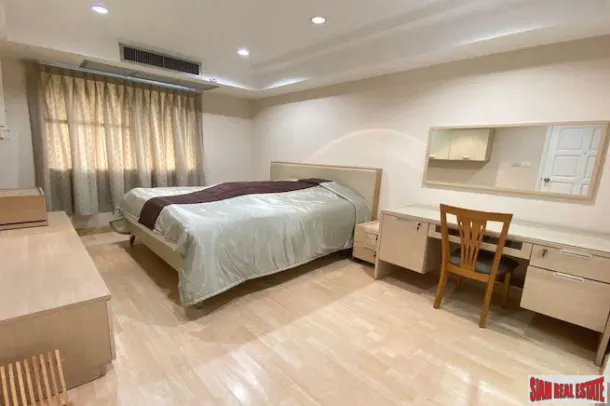 Royal Castle Sukhumvit 39 - Spacious Three Bedroom Condo with Built-in Furniture for Rent in Phrom Phong 2
