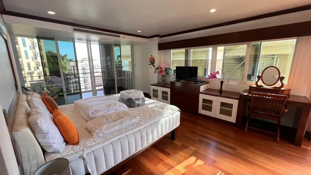 Karon View - Spacious Two Bedroom Condo for Rent Near Karon 2