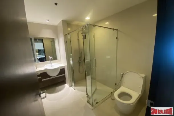 Sky Walk Condo - Elegant Two Bedroom for Rent in Phra Khanong. 3