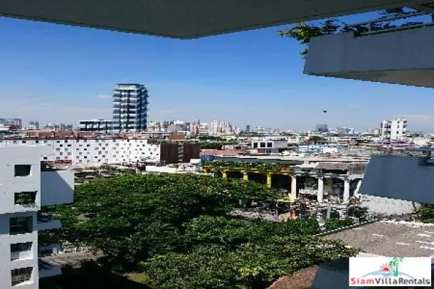 Siam Penthouse ll - City Views from this Newly Renovated Three Bedroom Condo in Silom, Sathorn 3