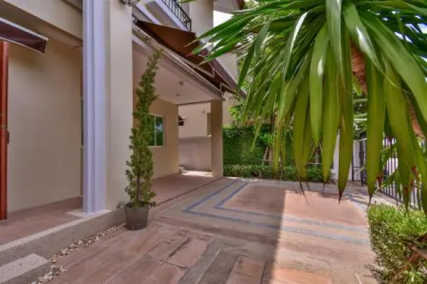TUSCANY VILLAS : Beautiful Scenery Premium Villa 2
