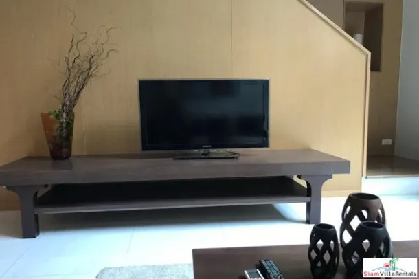 Siamese 39 - One Bedroom Loft Style Condo for Rent with Small Garden on Sukhumvit 39 2