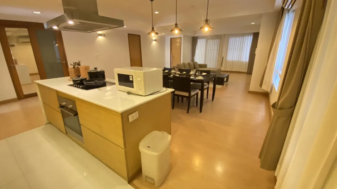 Viscaya Private Residence - Bright and Modern Three Bedroom Condo in Phrom Phong 2