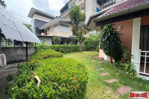 Four Bedroom Pet Friendly House for Rent Near BTS National Stadium 3