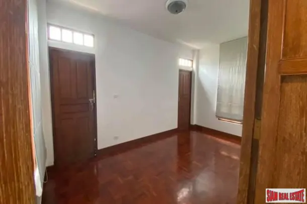 Four Bedroom Pet Friendly House for Rent Near BTS National Stadium 4