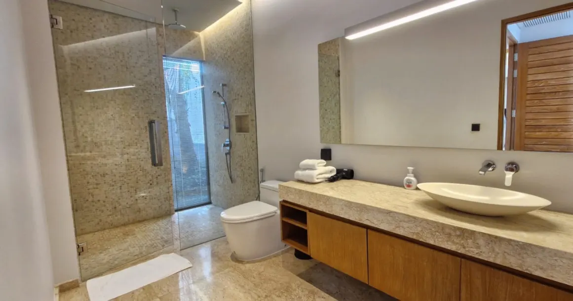 Generous Tropical Pool Villa 3 Bed 3 Bath in Thalang 2