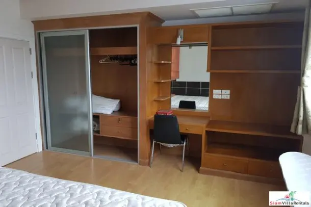 Supalai Premier Place - Luxury Large Two Bedroom Condo for Rent Asoke Rd. 4