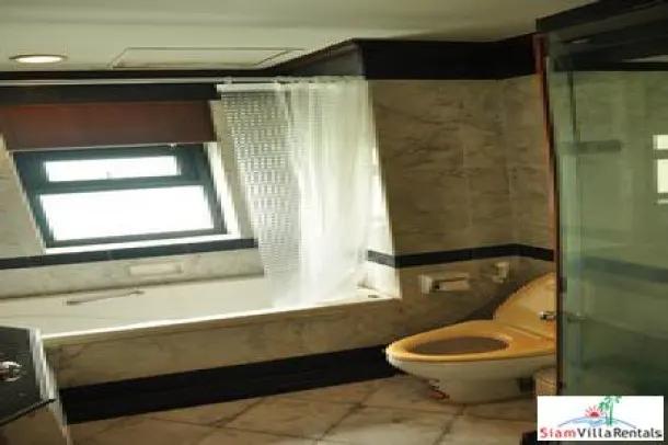 BaanPiyaSathorn - Great Price on a Two Bedroom Condo for Rent in Sathorn. 2