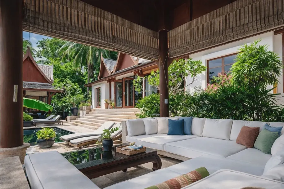 3-Bedroom Balinese Villa - Lush Zen Retreat with Panoramic Sea View 3