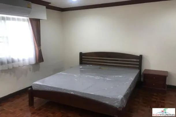 Service Apartment - Spacious 3 Bedroom with Maid quarter Apartment in Convenient Location Between Asoke &amp; Nana BTS 3