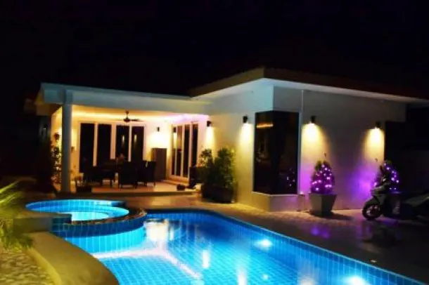 3-bed Villa for sale in South Hua Hin (Soi 88-112) — 3-bedroom villa · South Hua Hin (Soi 88-112)