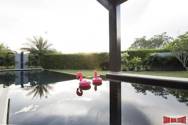 Exceptional Luxury Pool Villa Next to Black Mountain Golf Course in Hua Hin 3