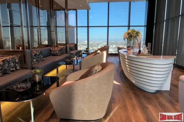 Rhythm Ekkamai - Newly Renovated & Spacious Three Bedroom Condo on the 30th Floor for Rent 2