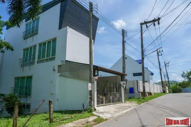 Four Storey Three Bedroom Sea View House for Rent in Cape Panwa 3