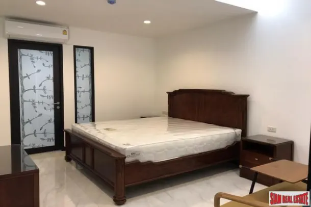 36 D.Well - Super Spacious Three Bedroom Penthouse for Rent in Modern Phra Khanong Low-Rise Condo 2