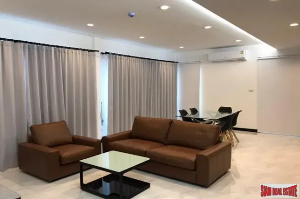 36 D.Well - Super Spacious Three Bedroom Penthouse for Rent in Modern Phra Khanong Low-Rise Condo 4