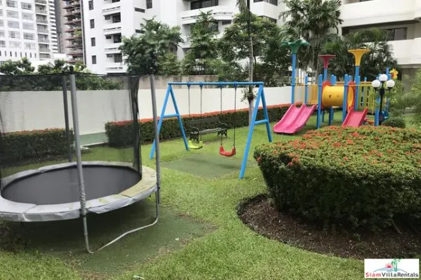 180 Degree Views of the City from this Two Bedroom on Sukhumvit 23 4