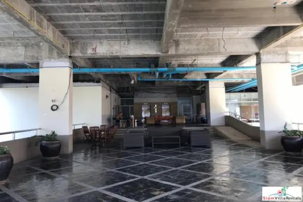 Large 4 Bedroom Condo For Rent in Jomtien Beach 4