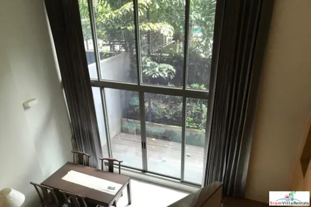 Siamese 39 - Sunny One Bedroom Loft Style Condo with Small Garden on Sukhumvit 39 2