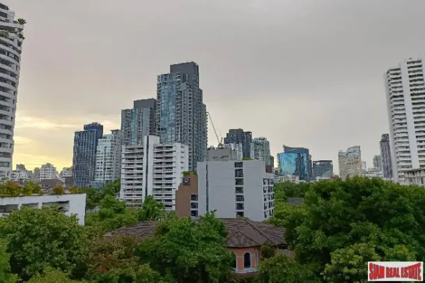 Avenue 61 Condominium - Spacious Contemporary Two Bedroom Low Rise Condo for Rent in a Quiet Area of Ekkamai 4