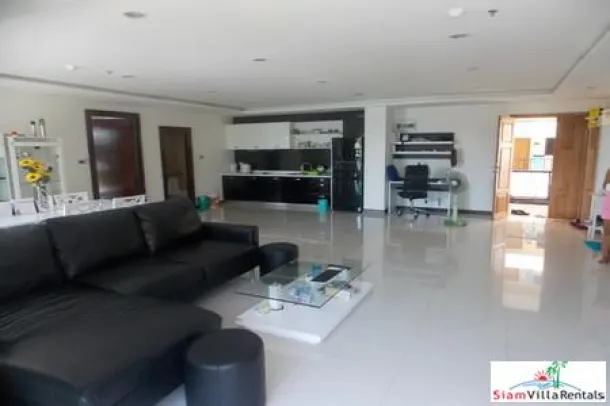 2 Bedrooms For Rent in Central Pattaya 3
