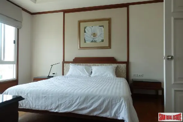 The Bangkok Sukhumvit 43 - 2 Bedrooms and 2 Bathrooms for Rent in Phrom Phong Area of Bangkok 2