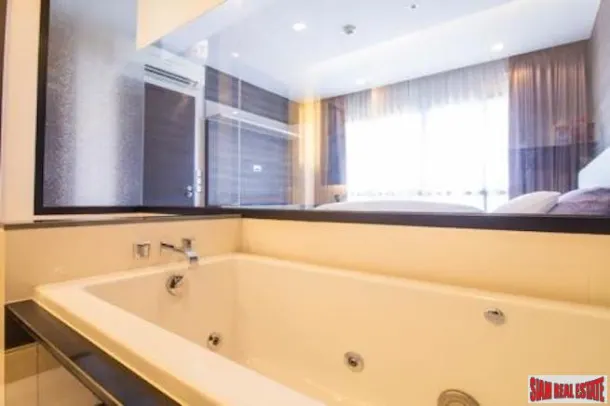 Ivy Ampio Condominium - Elegant Three Bedroom Duplex for Rent on Fantastic Ratchadapisek Road 2