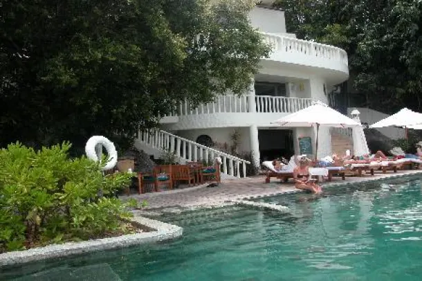 3-bed Apartment for sale in Rawai — 3-bedroom apartment · Rawai