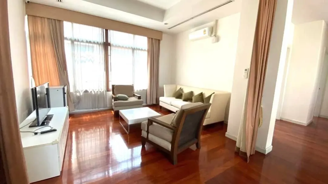 Baan Sansiri Sukhumvit 67 - Experience the Grandeur of the 4-Bedroom Corner Unit with Private Pool in Bangkok's Most Coveted Neighborhood. 4